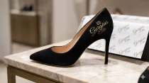 Ladies shoe